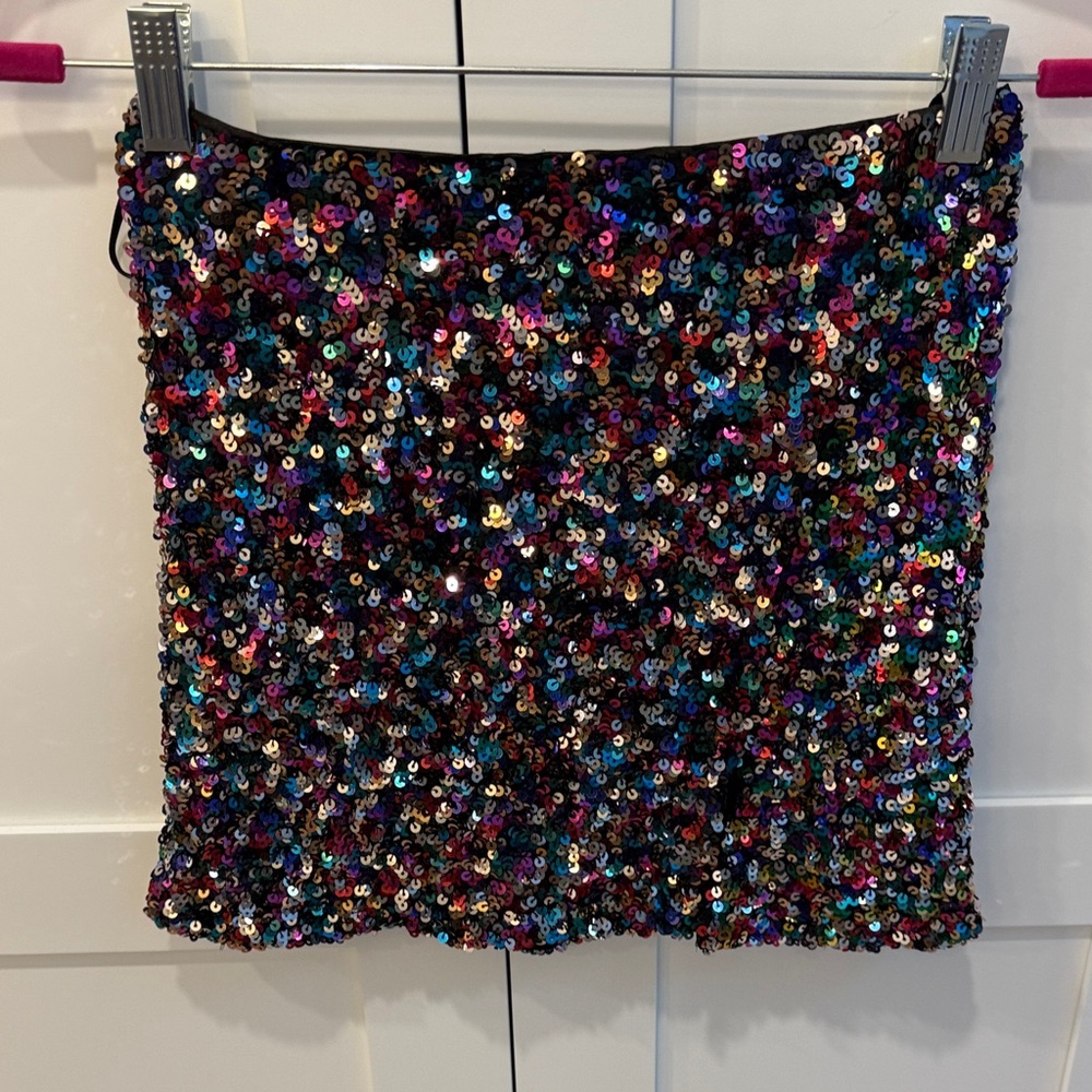 DO+BE Vibrant Sequin Mini Skirt